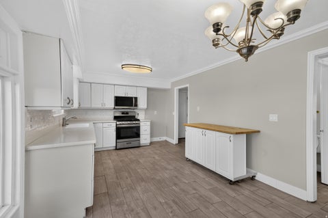 Tiny photo for 5473 S WALDEN WOOD CIR W, Murray, UT 84123 (MLS # 2169180)
