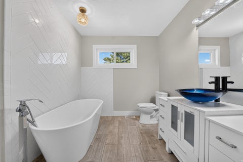 Tiny photo for 5473 S WALDEN WOOD CIR W, Murray, UT 84123 (MLS # 2169180)