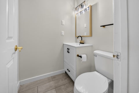 Tiny photo for 5473 S WALDEN WOOD CIR W, Murray, UT 84123 (MLS # 2169180)