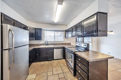 Tiny photo for 2969 S 625 W, Bountiful, UT 84010 (MLS # 2182214)