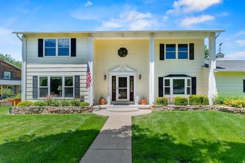 Tiny photo for 789 E SHERWOOD DR, Kaysville, UT 84037 (MLS # 2161708)