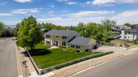 Tiny photo for 789 E SHERWOOD DR, Kaysville, UT 84037 (MLS # 2161708)
