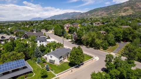 Tiny photo for 789 E SHERWOOD DR, Kaysville, UT 84037 (MLS # 2161708)
