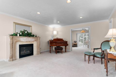 Tiny photo for 789 E SHERWOOD DR, Kaysville, UT 84037 (MLS # 2161708)