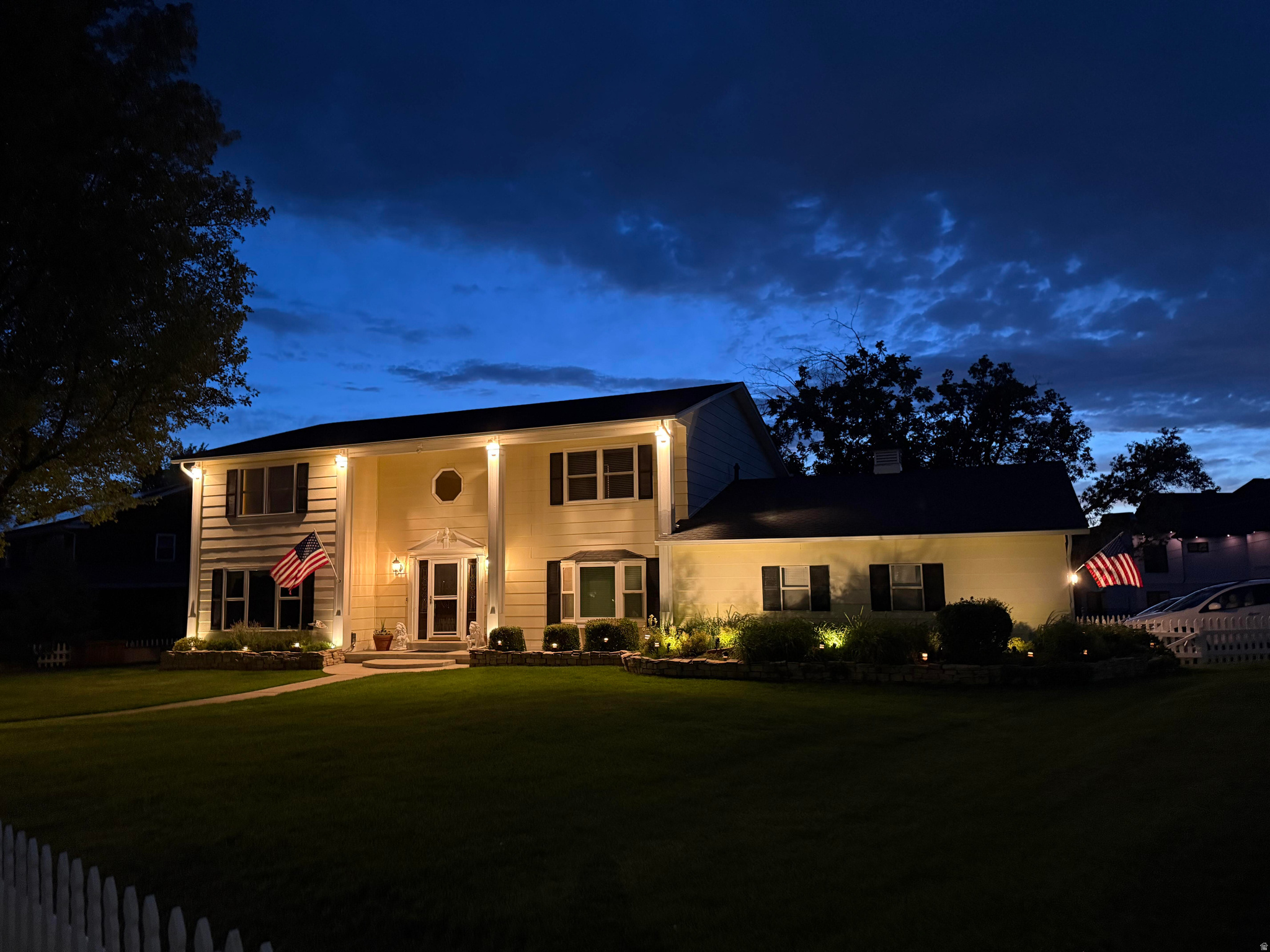 KING CLARION HILLS - Residential