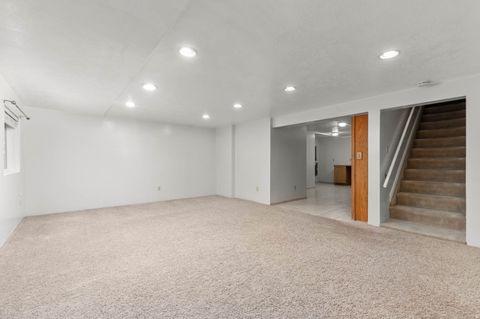 Tiny photo for 789 E SHERWOOD DR, Kaysville, UT 84037 (MLS # 2161708)