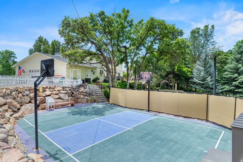 Tiny photo for 789 E SHERWOOD DR, Kaysville, UT 84037 (MLS # 2161708)