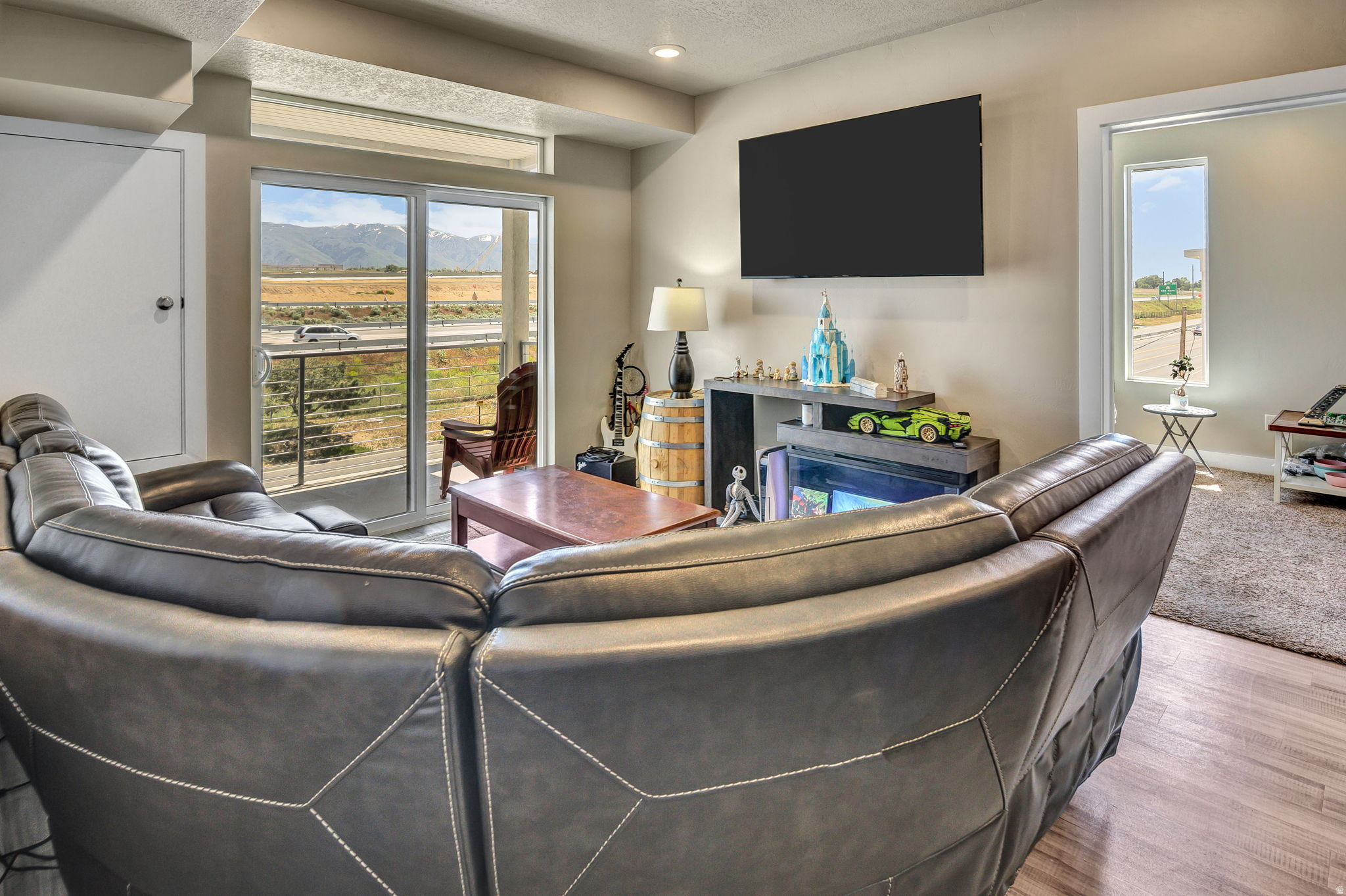 FALCON RIDGE - Residential