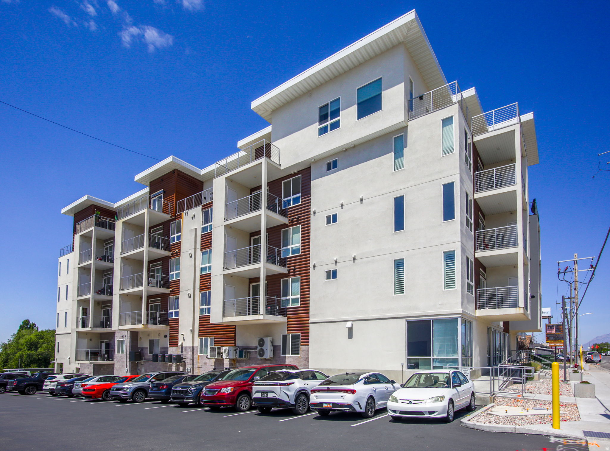 FALCON RIDGE - Residential
