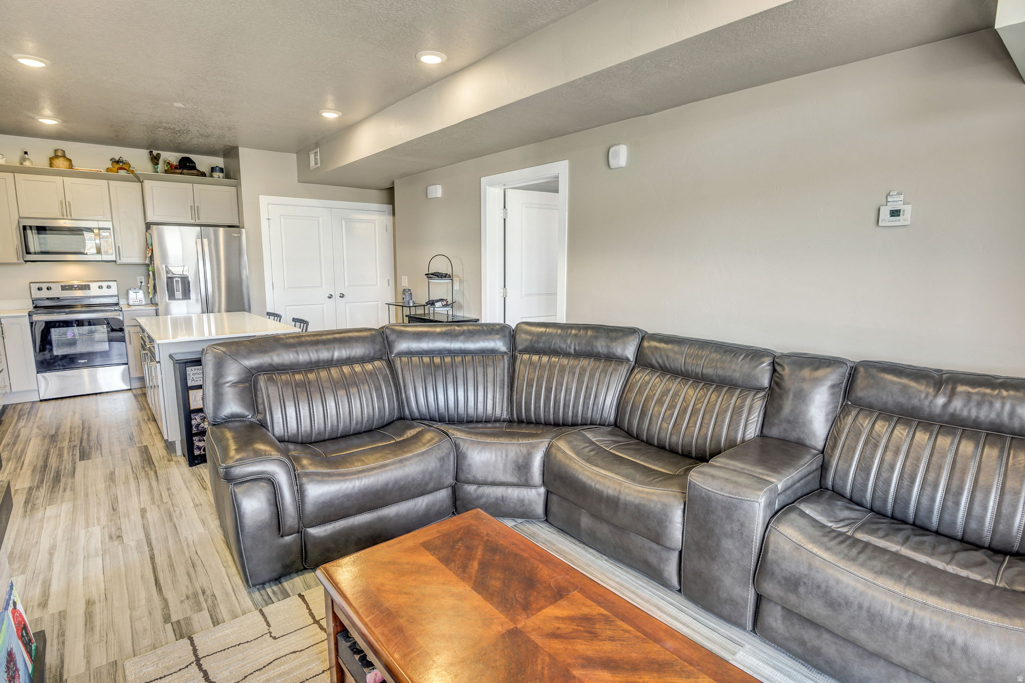 FALCON RIDGE - Residential