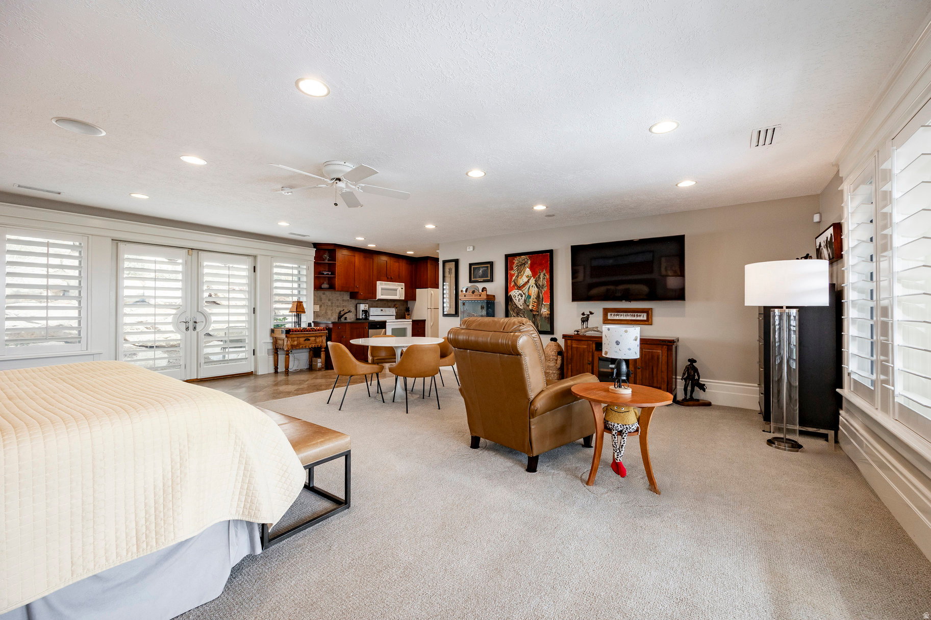 SCENIC CIRCLE - Residential