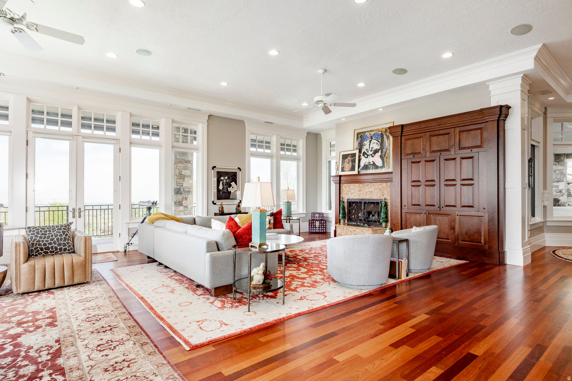 SCENIC CIRCLE - Residential