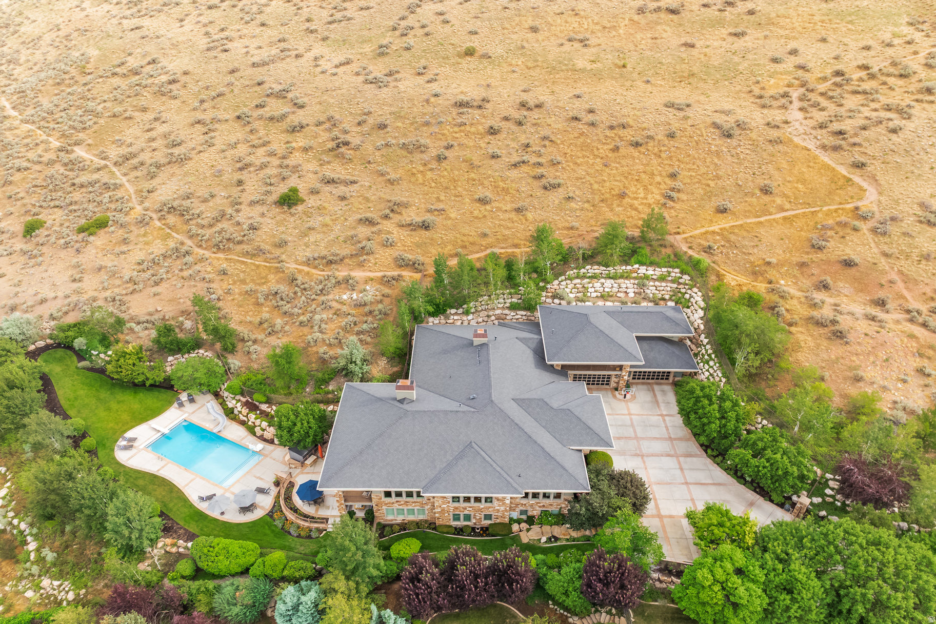 SCENIC CIRCLE - Residential