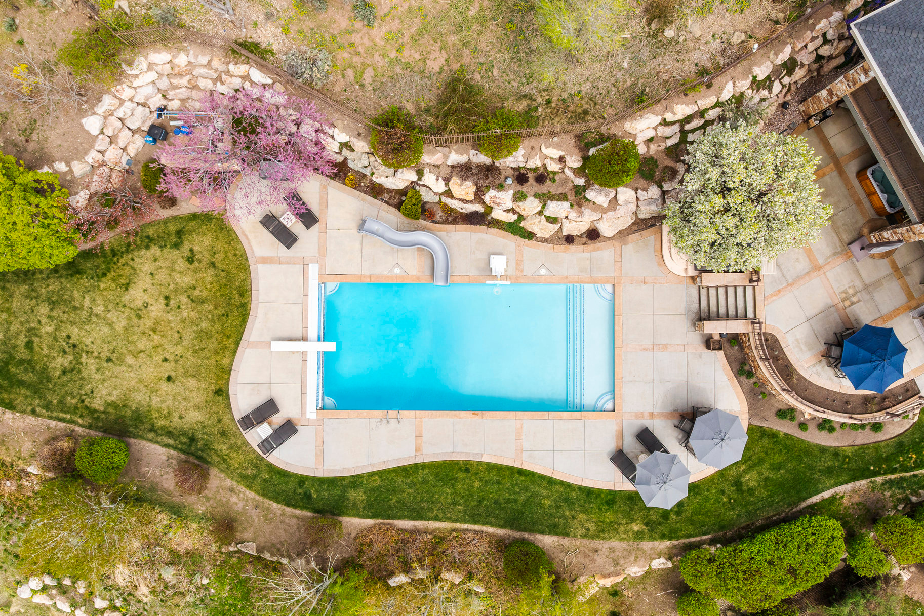 SCENIC CIRCLE - Residential