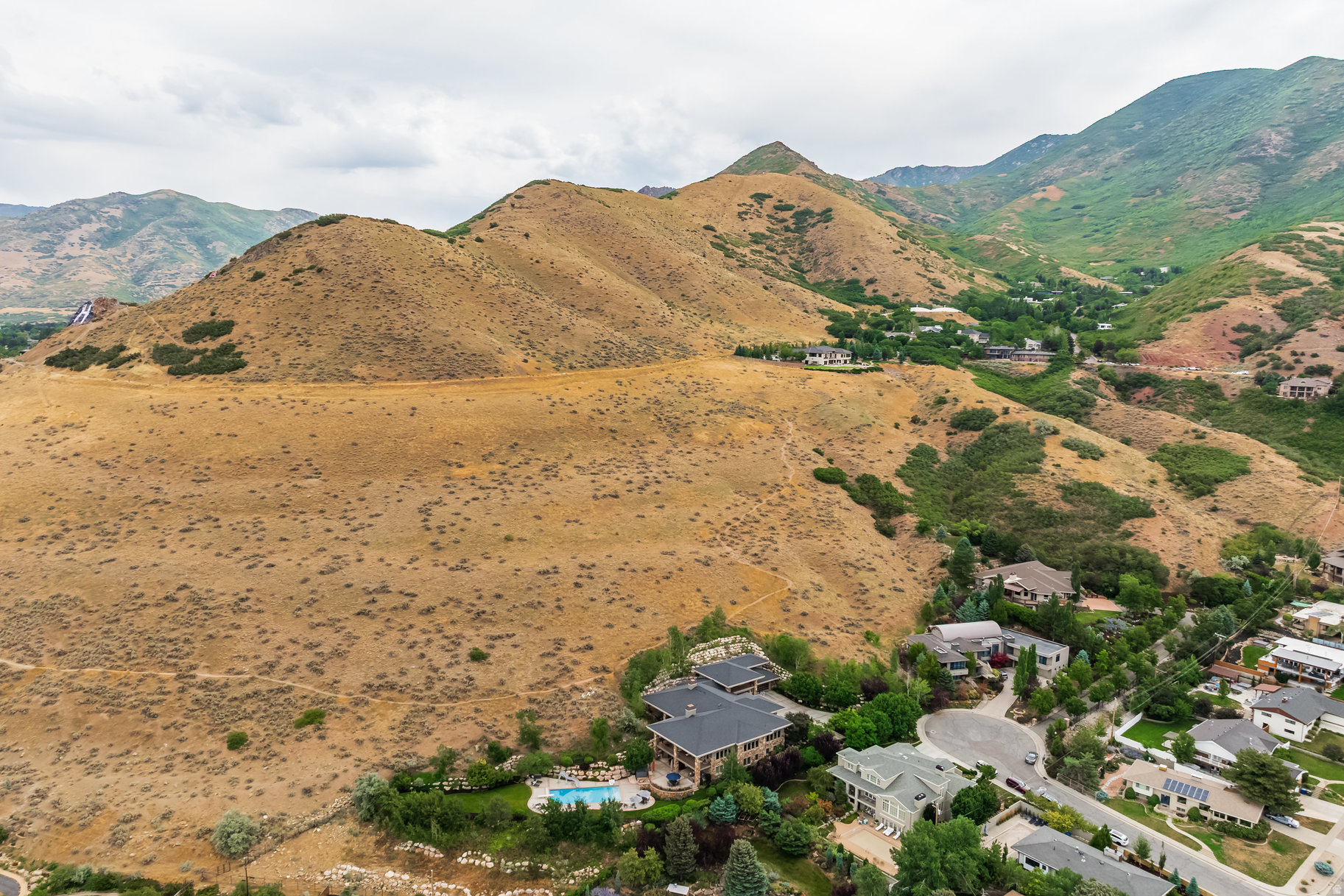 SCENIC CIRCLE - Residential
