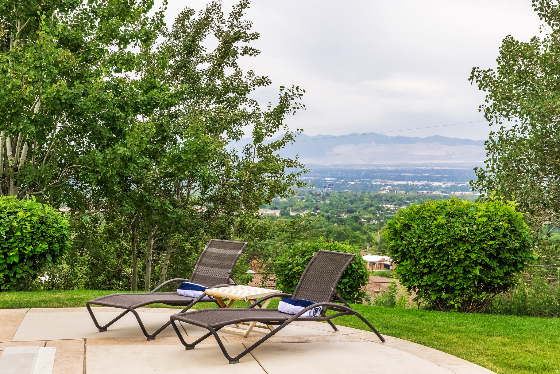 SCENIC CIRCLE - Residential