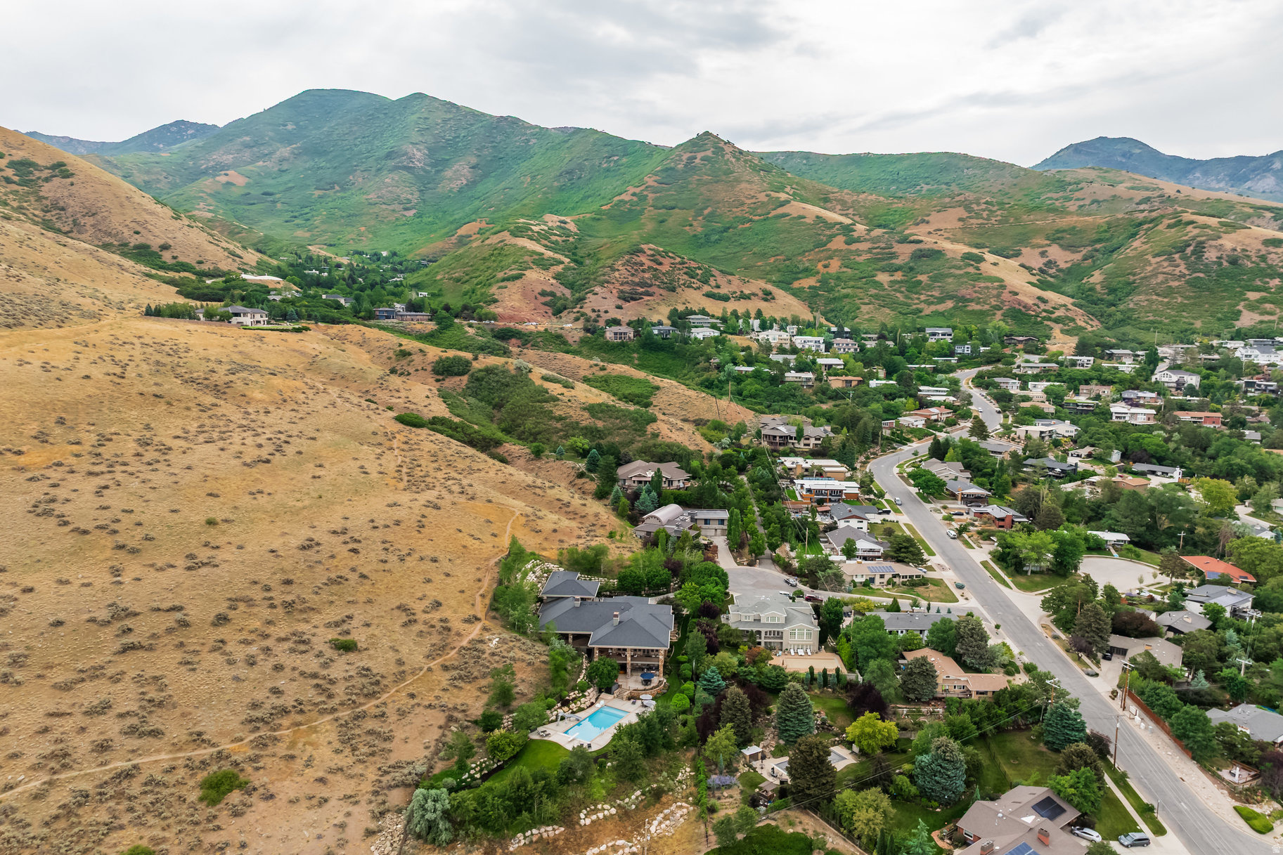 SCENIC CIRCLE - Residential