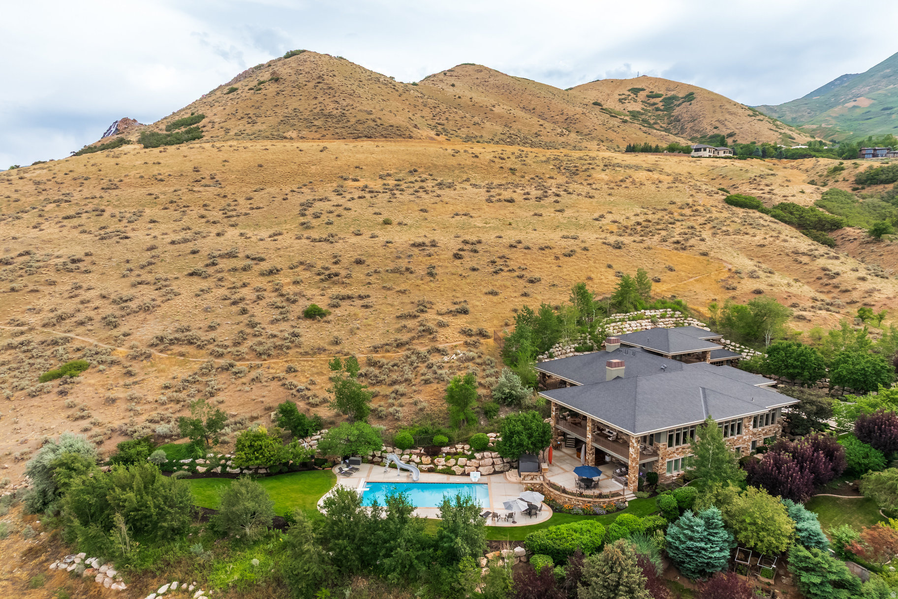 SCENIC CIRCLE - Residential