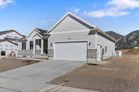 Tiny photo for 660 S 50 E, Hyde Park, UT 84341 (MLS # 2179129)