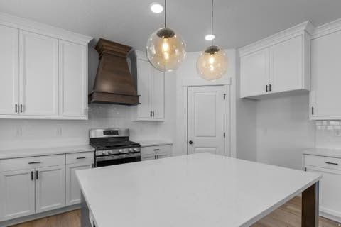 Tiny photo for 660 S 50 E, Hyde Park, UT 84341 (MLS # 2179129)