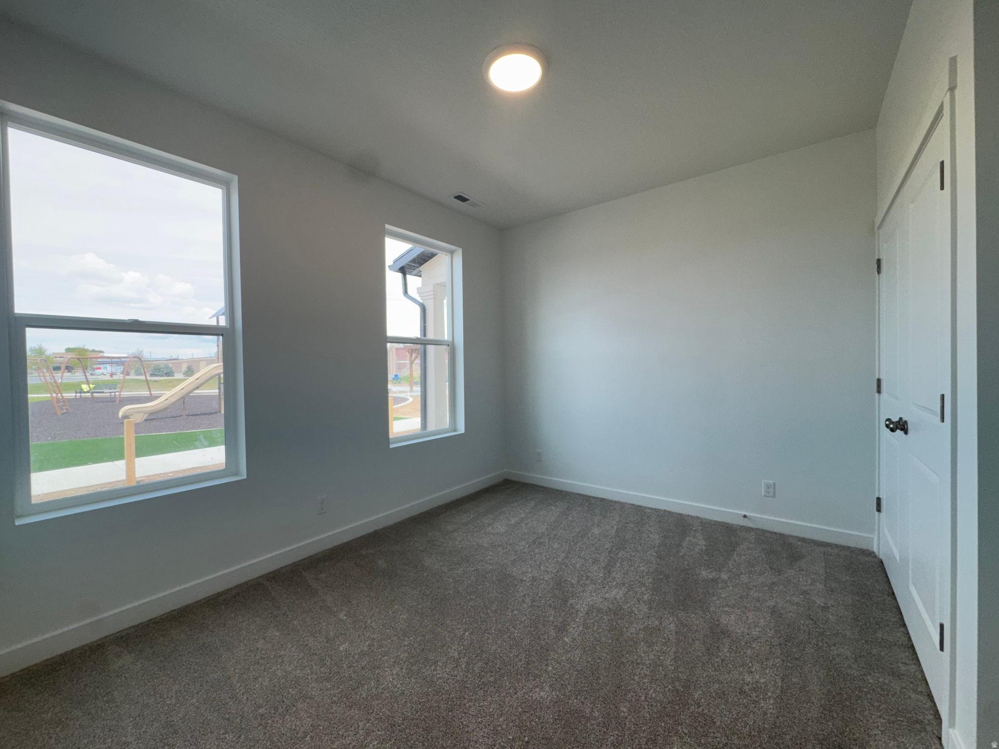 TRAILSIDE - Residential
