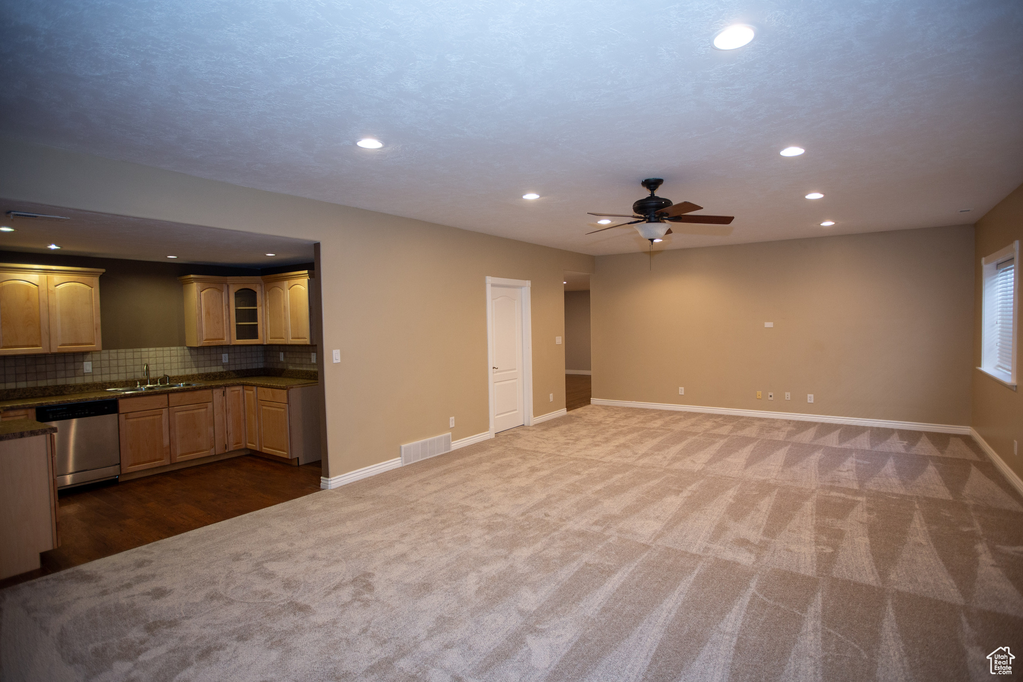 3684 W 850, Layton, Utah image 37