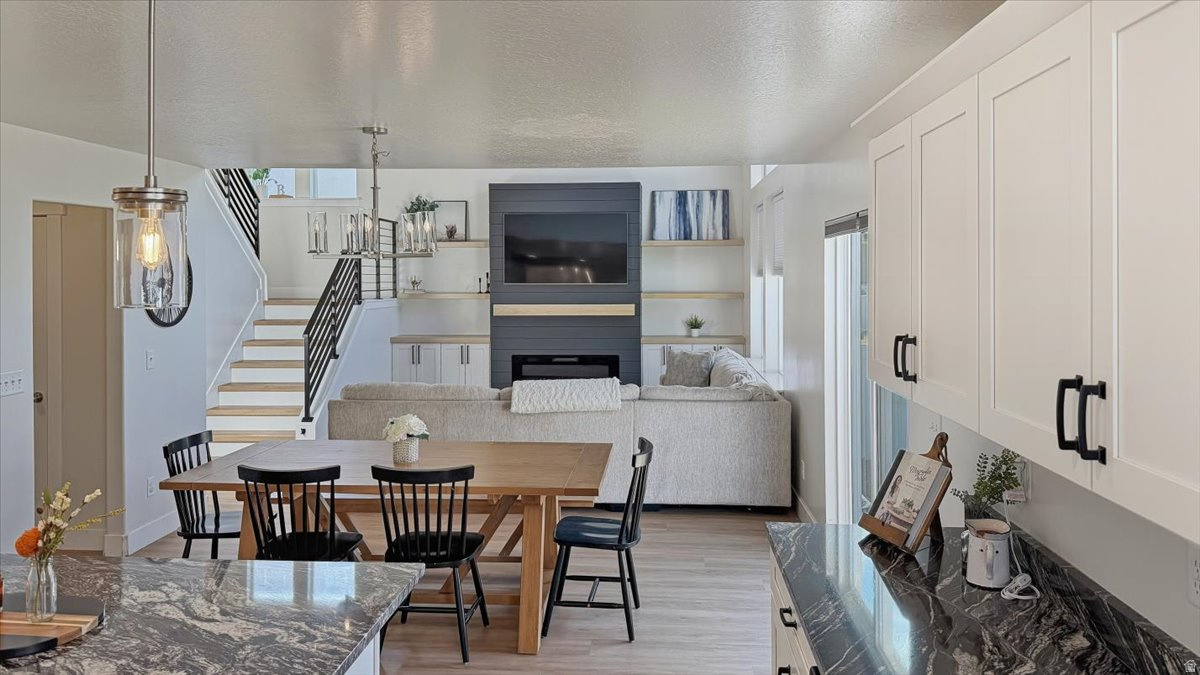 QUAILHILL - Residential