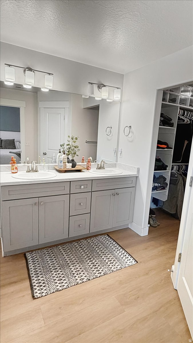 QUAILHILL - Residential