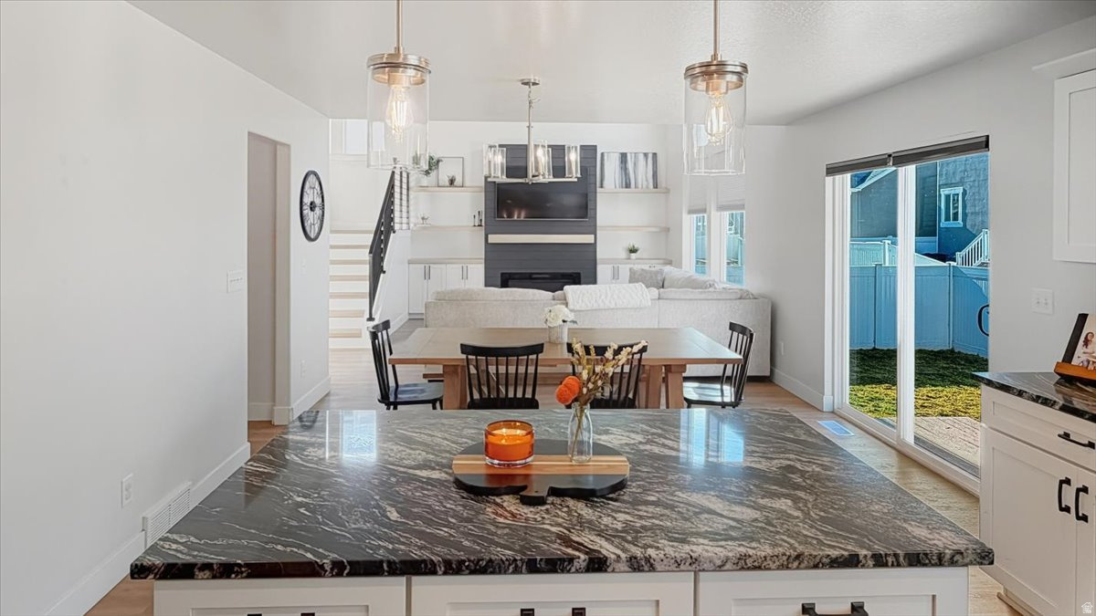 QUAILHILL - Residential