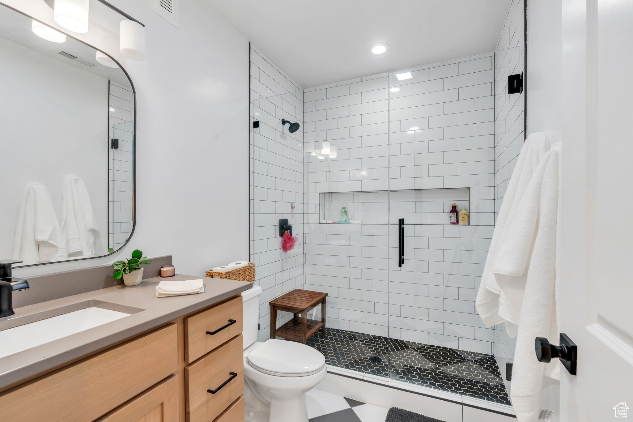 MANILA CREEK ESTATES PLAT B - Residential