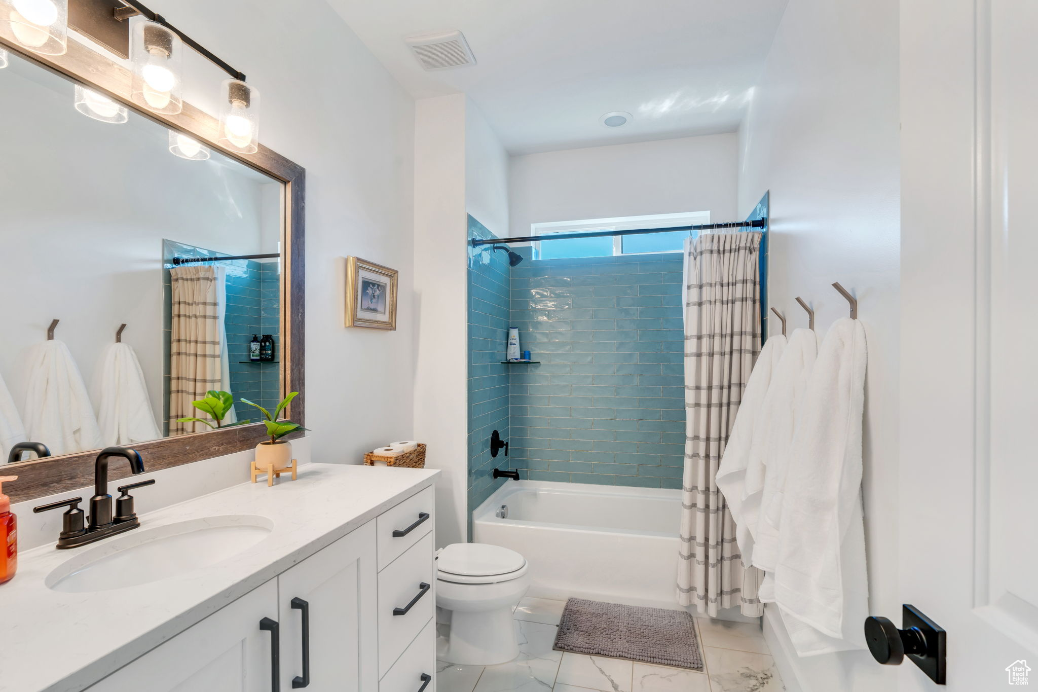 MANILA CREEK ESTATES PLAT B - Residential