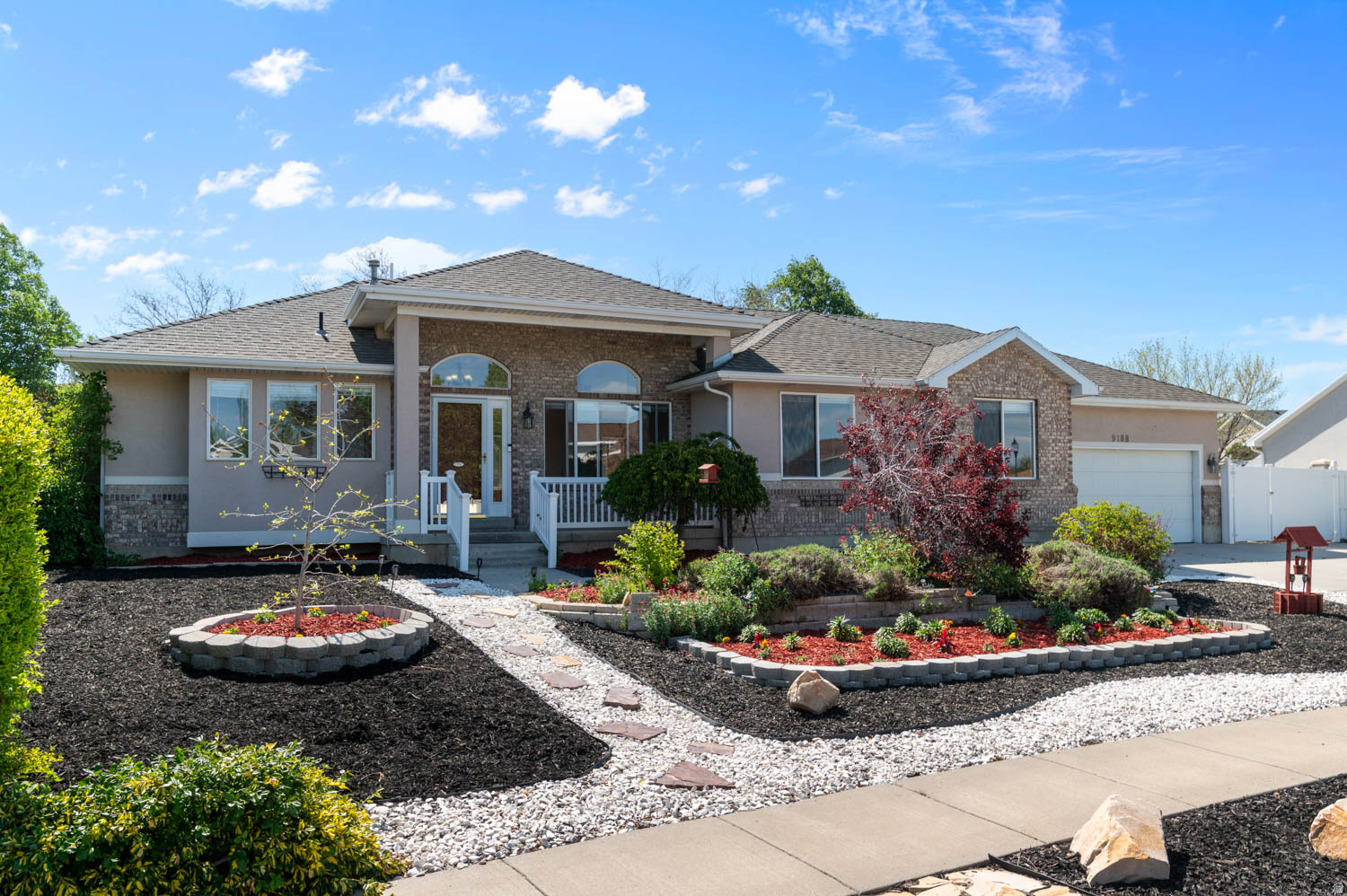 MEADOWS - Residential