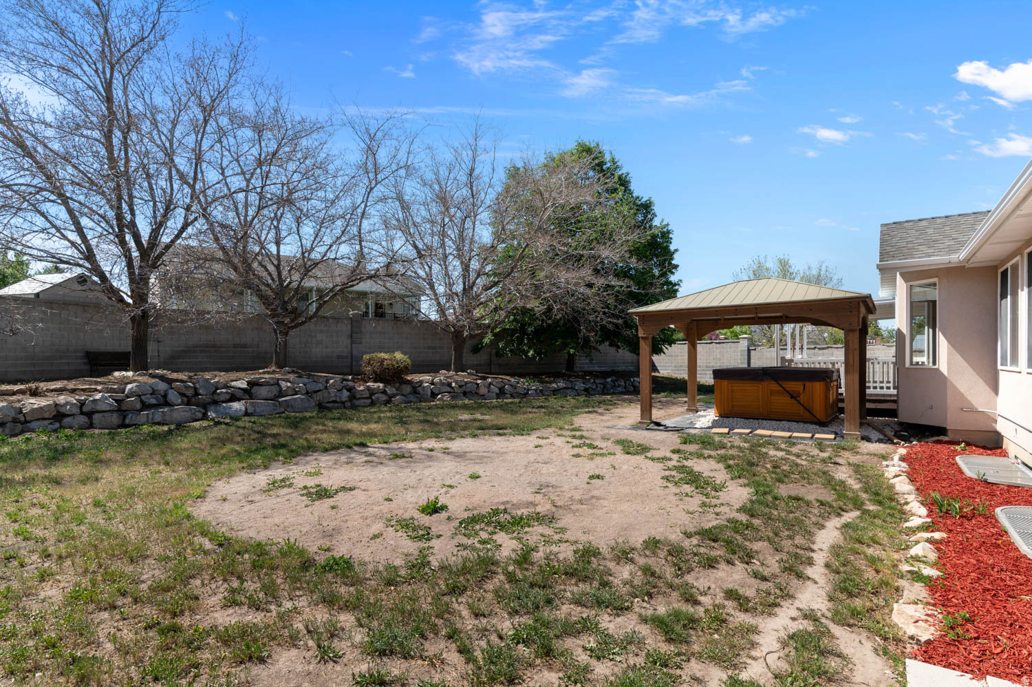 MEADOWS - Residential