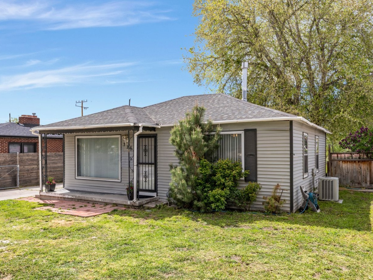 ROBERTS - Residential