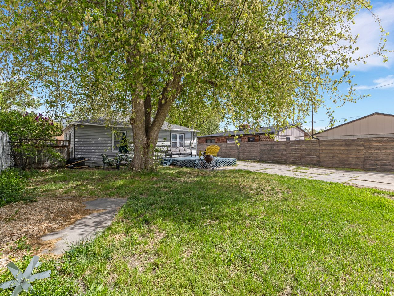 ROBERTS - Residential