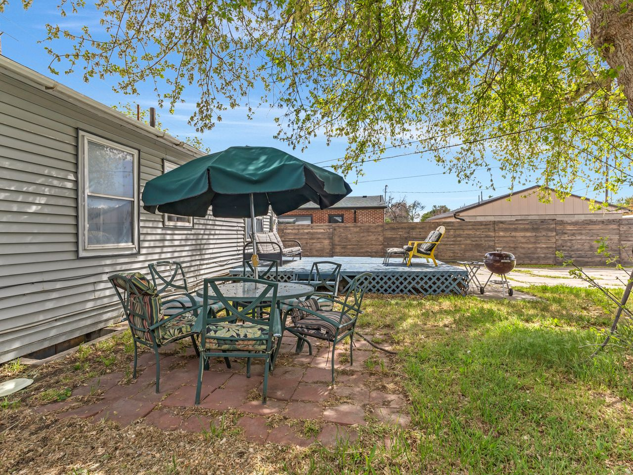 ROBERTS - Residential