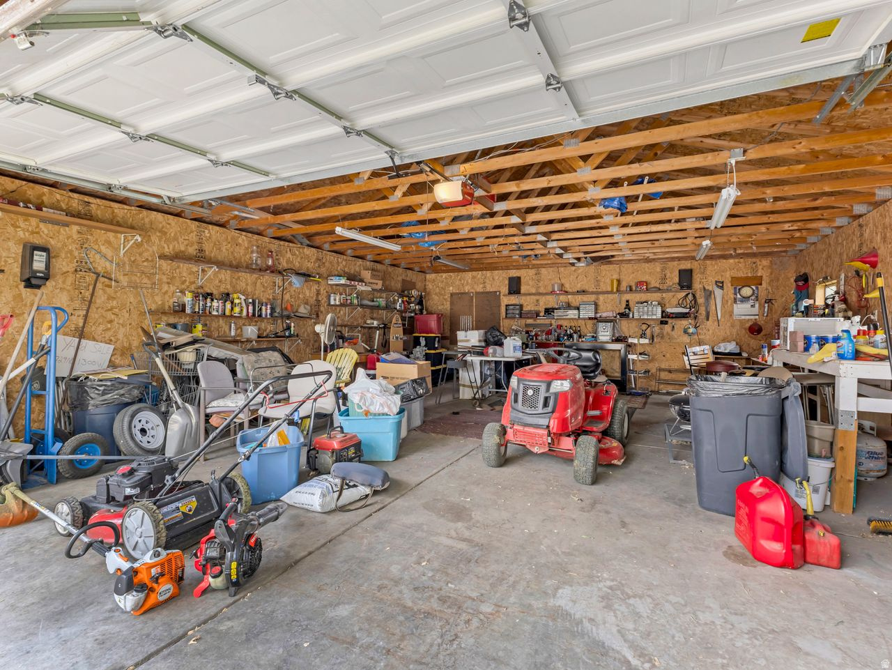 ROBERTS - Residential