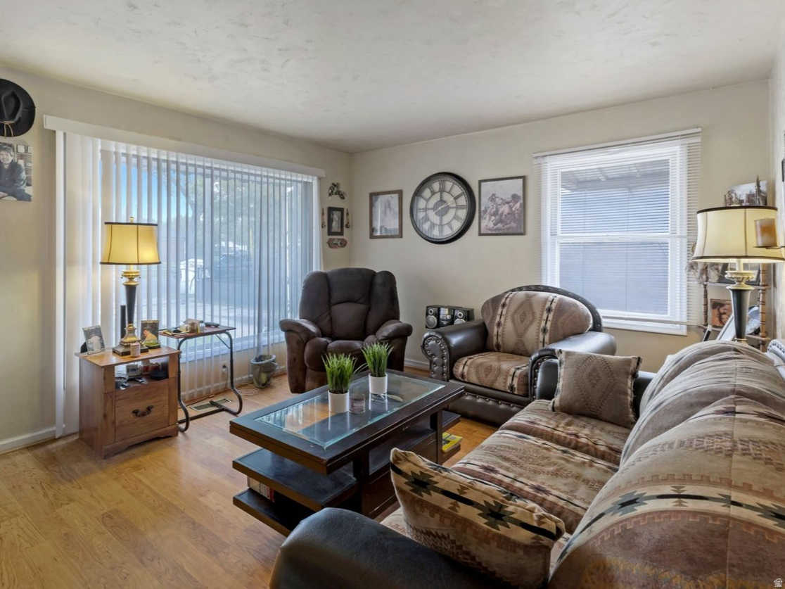 ROBERTS - Residential