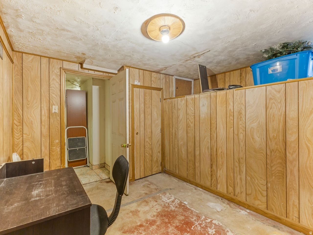 ROBERTS - Residential