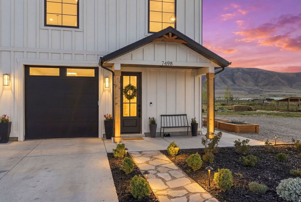 Photo of 7498 S 4600 W, Benjamin, UT 84660 (MLS # 2153377)