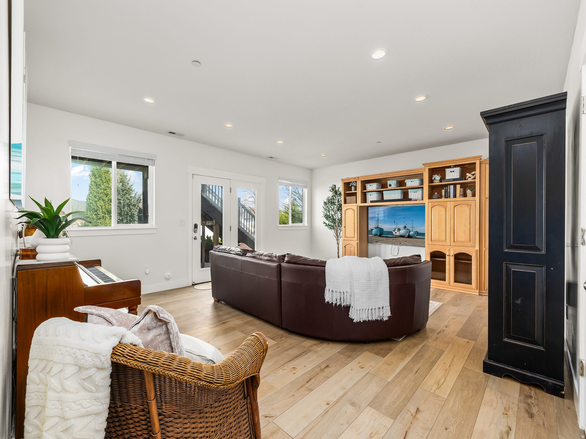 HARRISON HEIGHTS - Residential