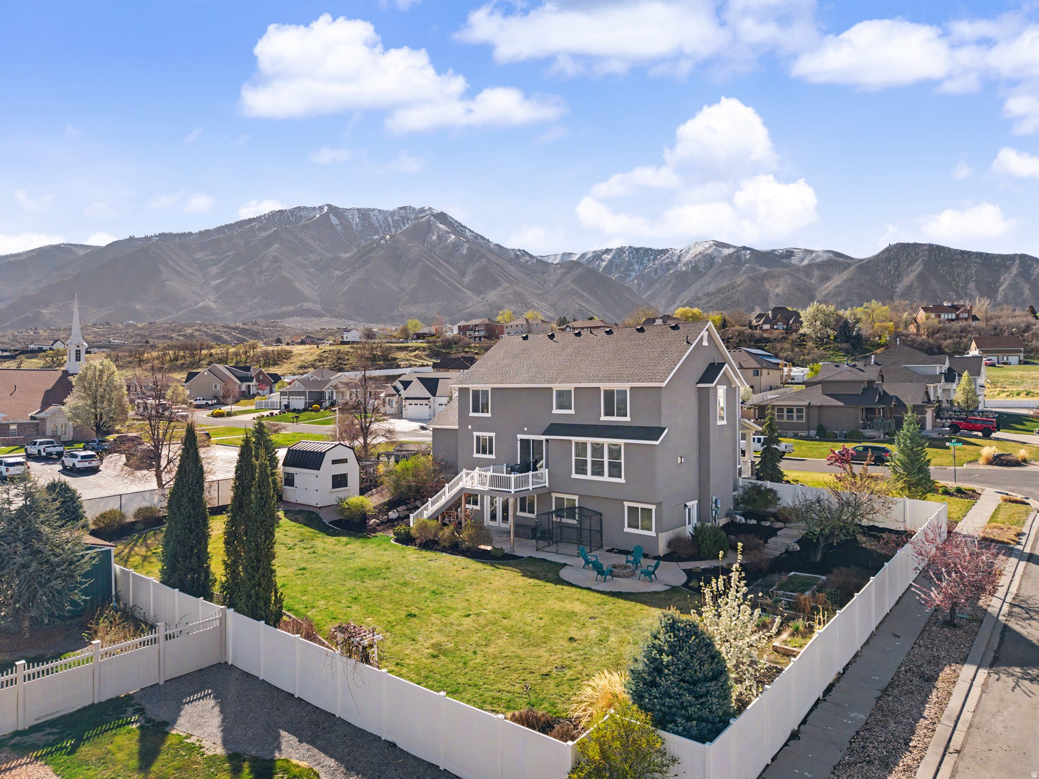 HARRISON HEIGHTS - Residential