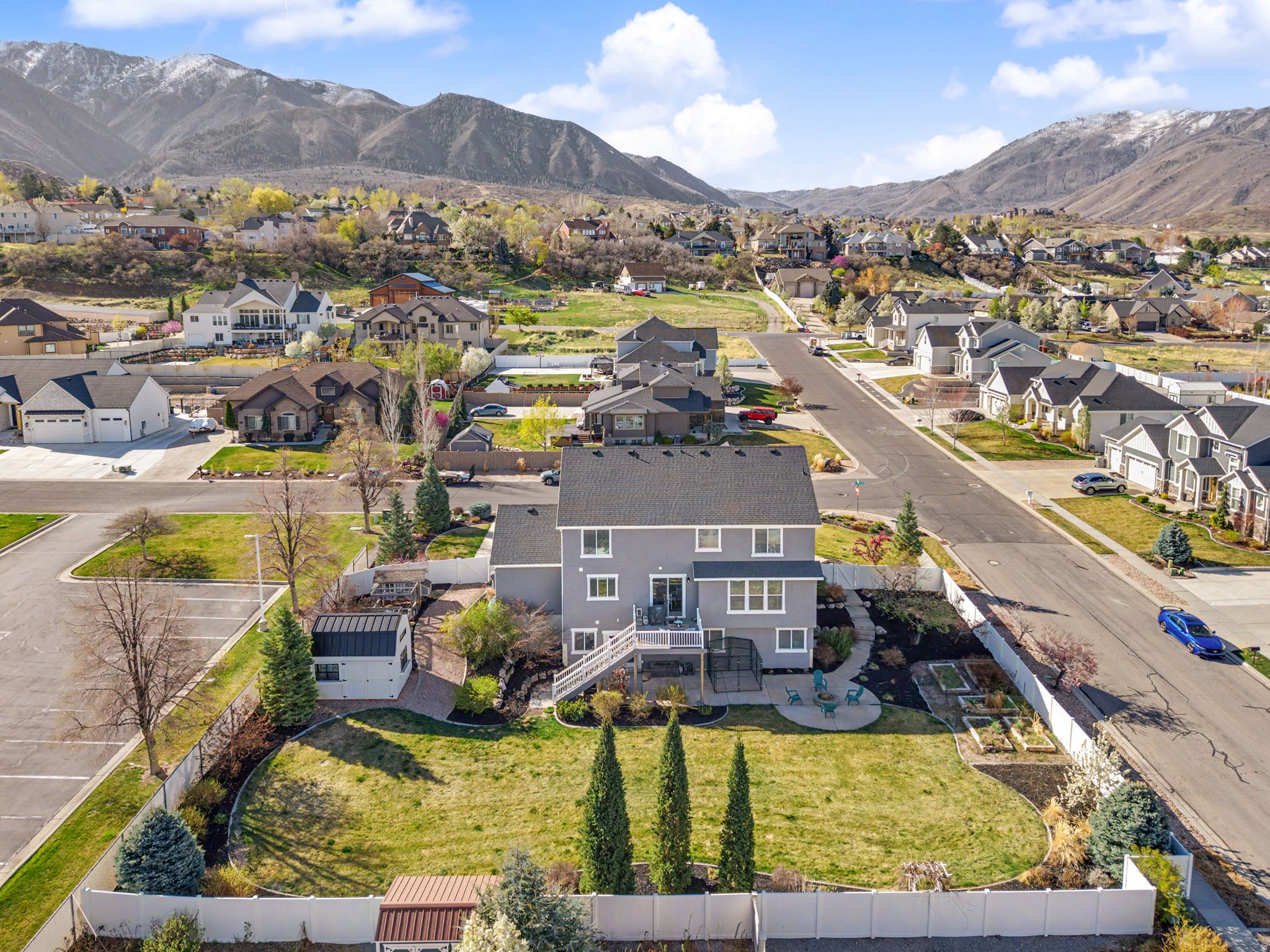 HARRISON HEIGHTS - Residential