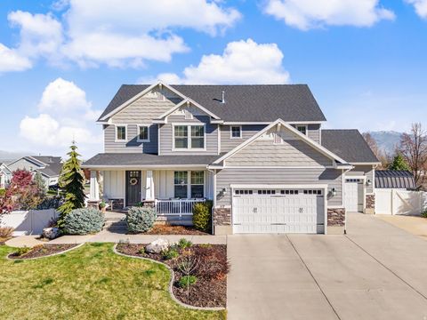 Photo of 117 E RIDGE VIEW DR, Elk Ridge, UT 84651 (MLS # 2147817)