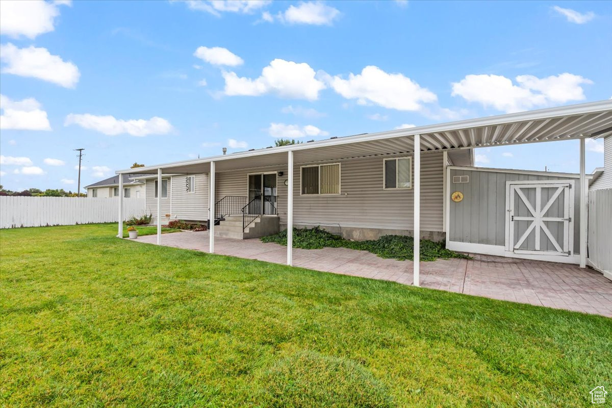 CHERRY HOLLOW - Residential