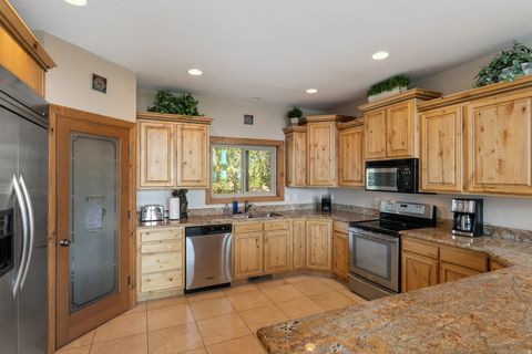 Tiny photo for 755 S ZION RIDGE RD, Orderville, UT 84758 (MLS # 2134938)