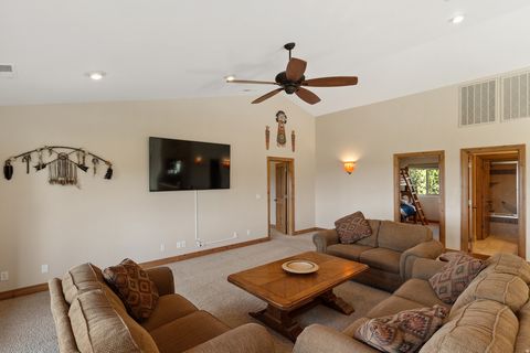 Tiny photo for 755 S ZION RIDGE RD, Orderville, UT 84758 (MLS # 2134938)