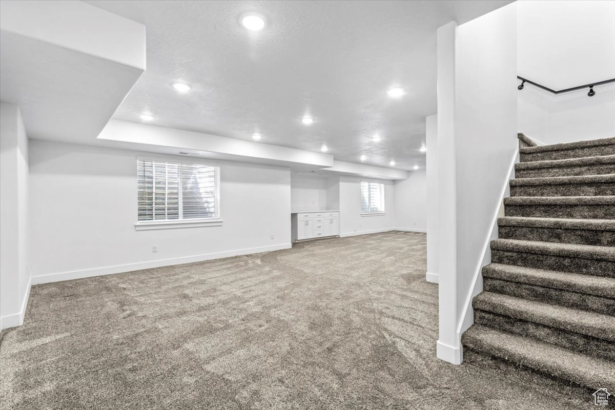 MT AIREY - Residential