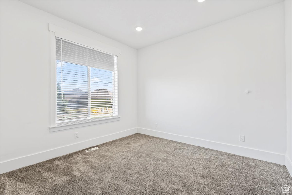 MT AIREY - Residential