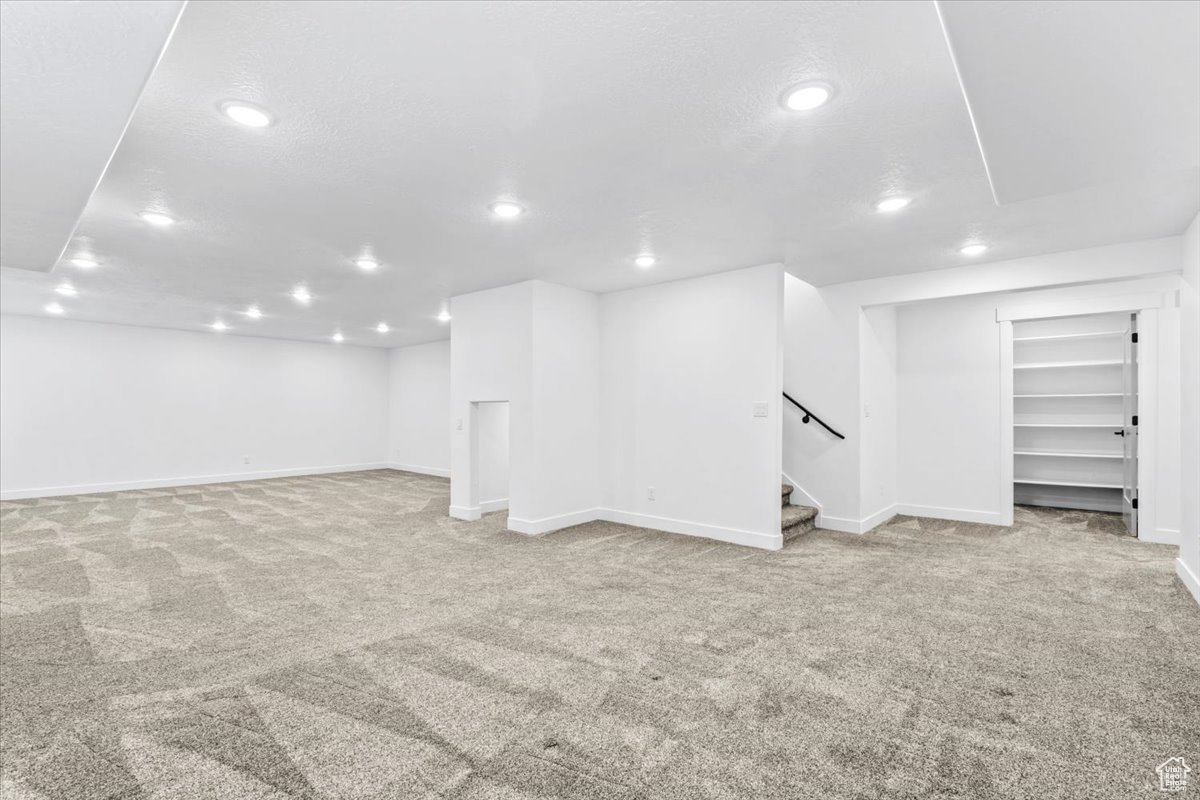 MT AIREY - Residential